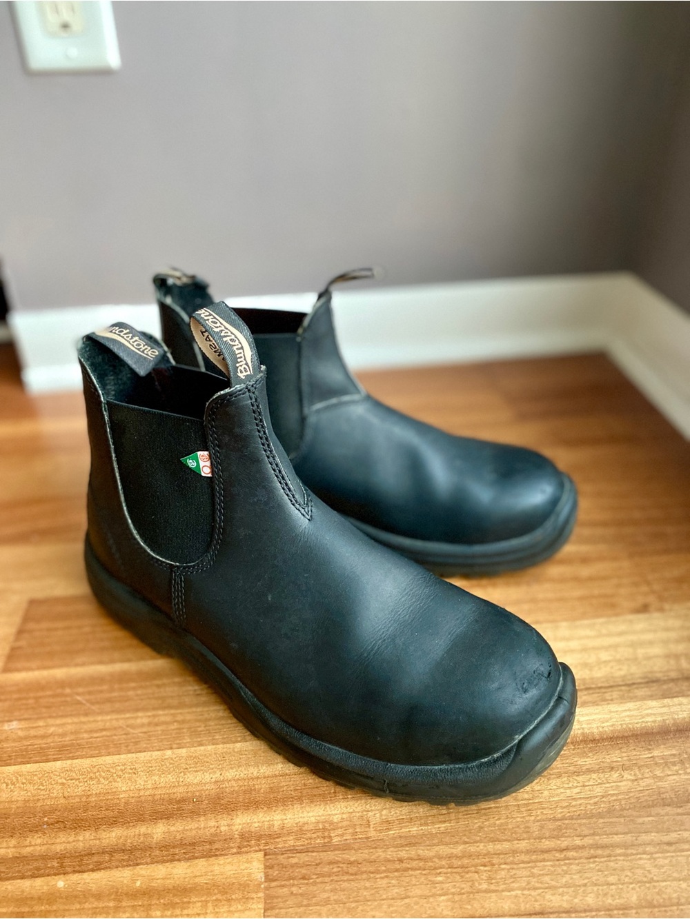 Blundstone Black Chelsea Slip-On Steel Toe Boots